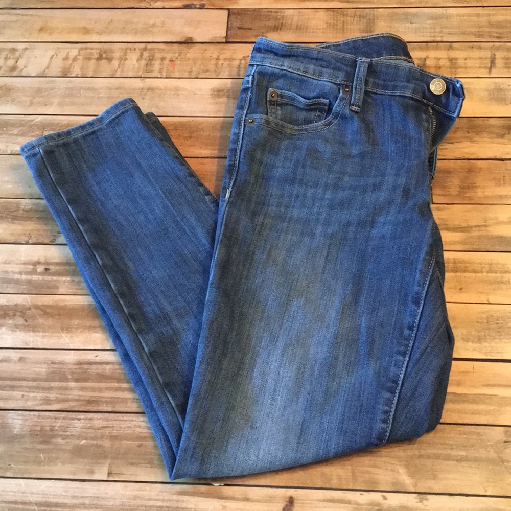 GAP Girlfriend Jeans Size 2/26R